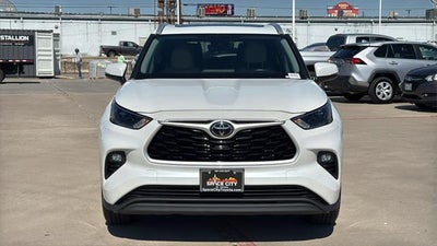 2023 Toyota HIGHLANDER XLE