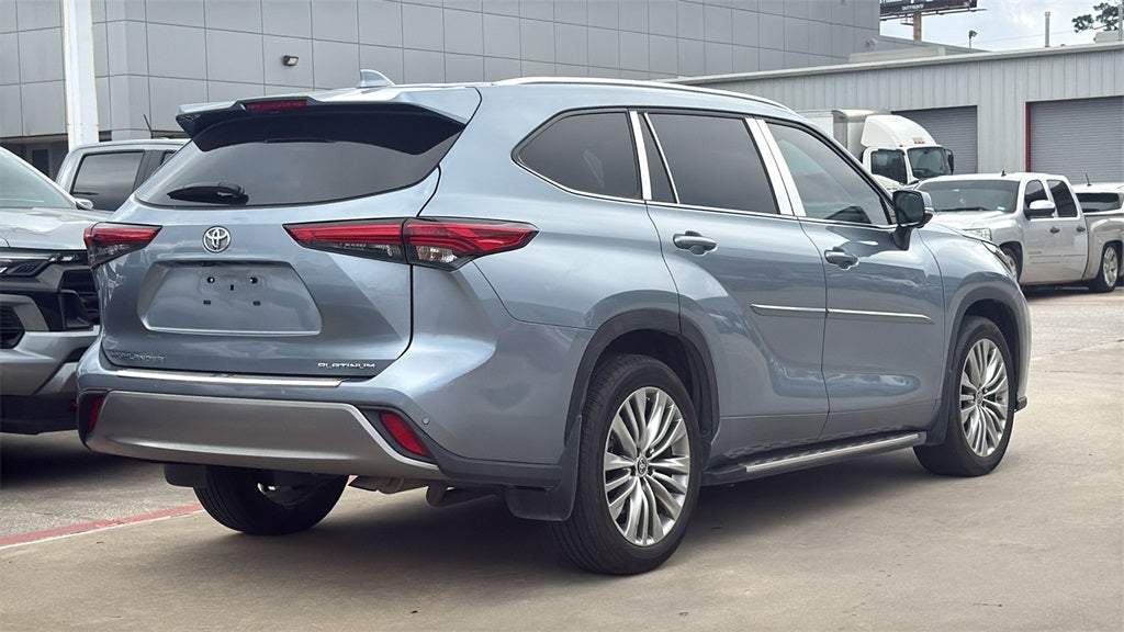 2023 Toyota HIGHLANDER Platinum
