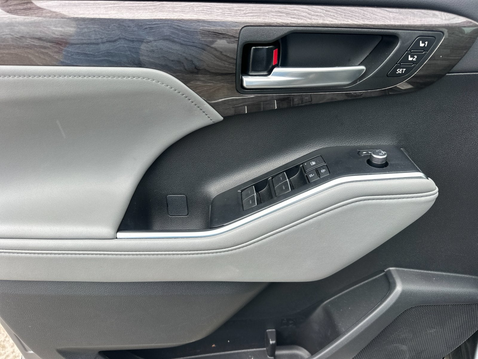 2025 Toyota Highlander Limited