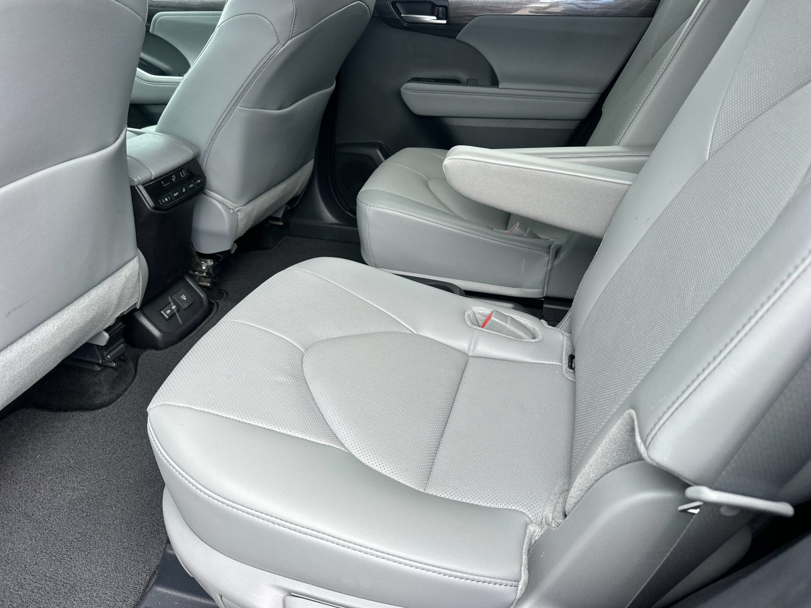 2025 Toyota Highlander Limited