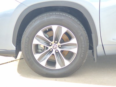 2024 Toyota Highlander XLE