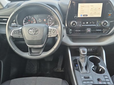 2024 Toyota Highlander LE