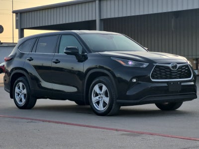 2024 Toyota Highlander LE