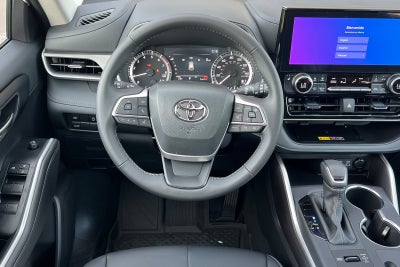 2026 Toyota Highlander XLE