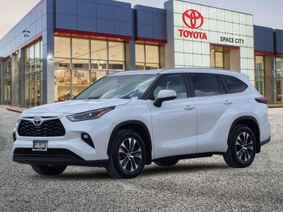 2026 Toyota Highlander XLE