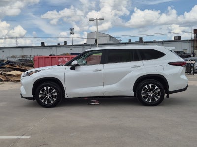 2026 Toyota Highlander XLE