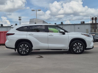 2026 Toyota Highlander XLE