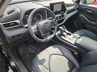 2026 Toyota Highlander XLE
