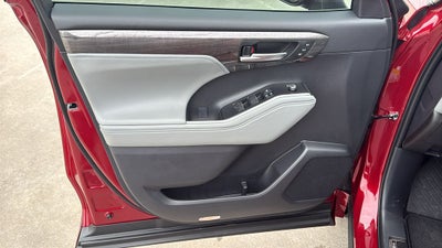 2026 Toyota Highlander Platinum
