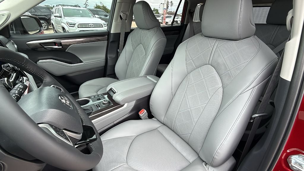 2026 Toyota Highlander Platinum