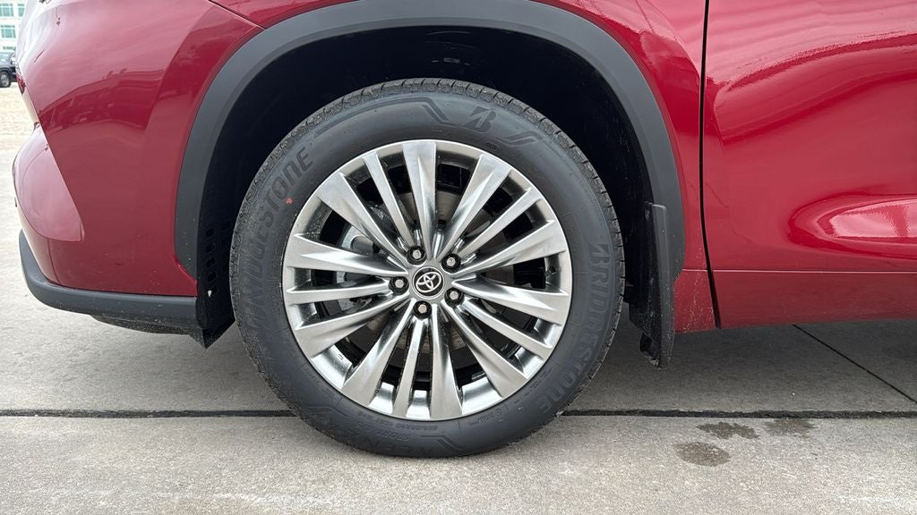 2026 Toyota Highlander Platinum
