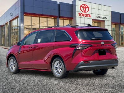 2026 Toyota Sienna LE