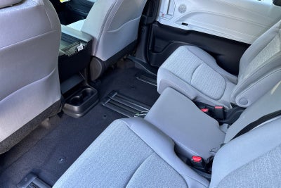2026 Toyota Sienna LE 8 Passenger