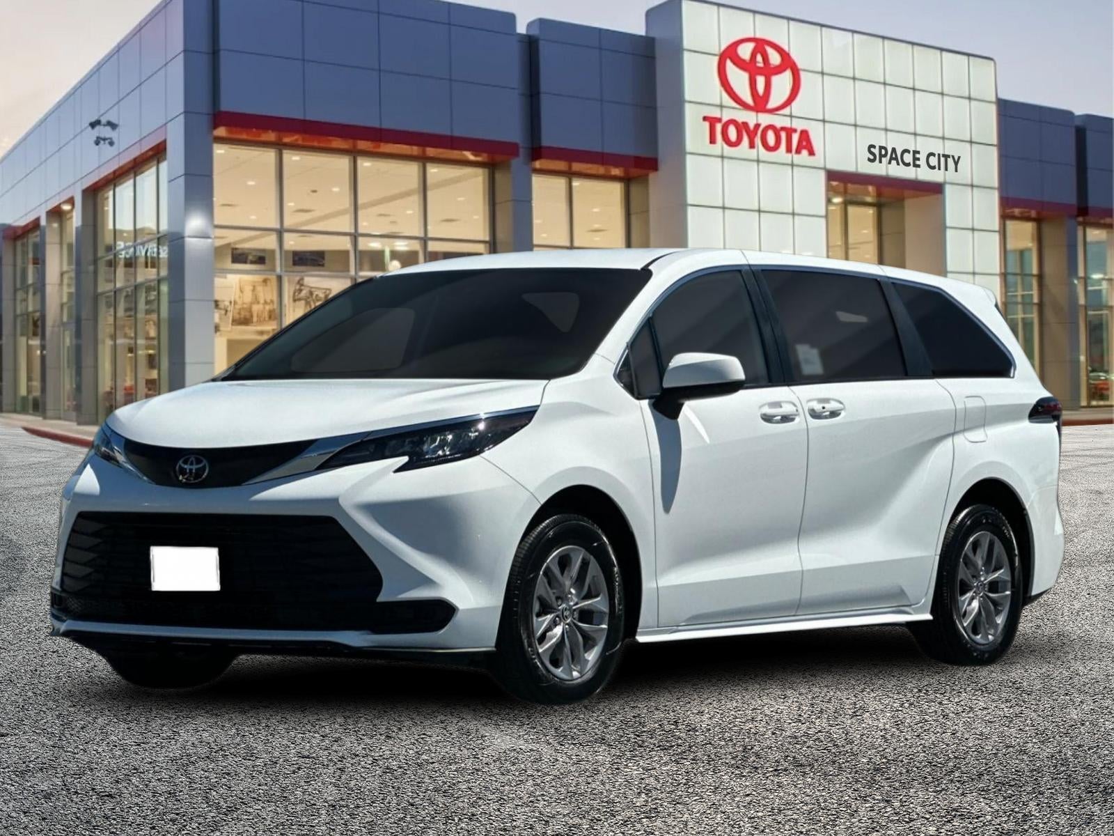 2026 Toyota Sienna LE 8 Passenger