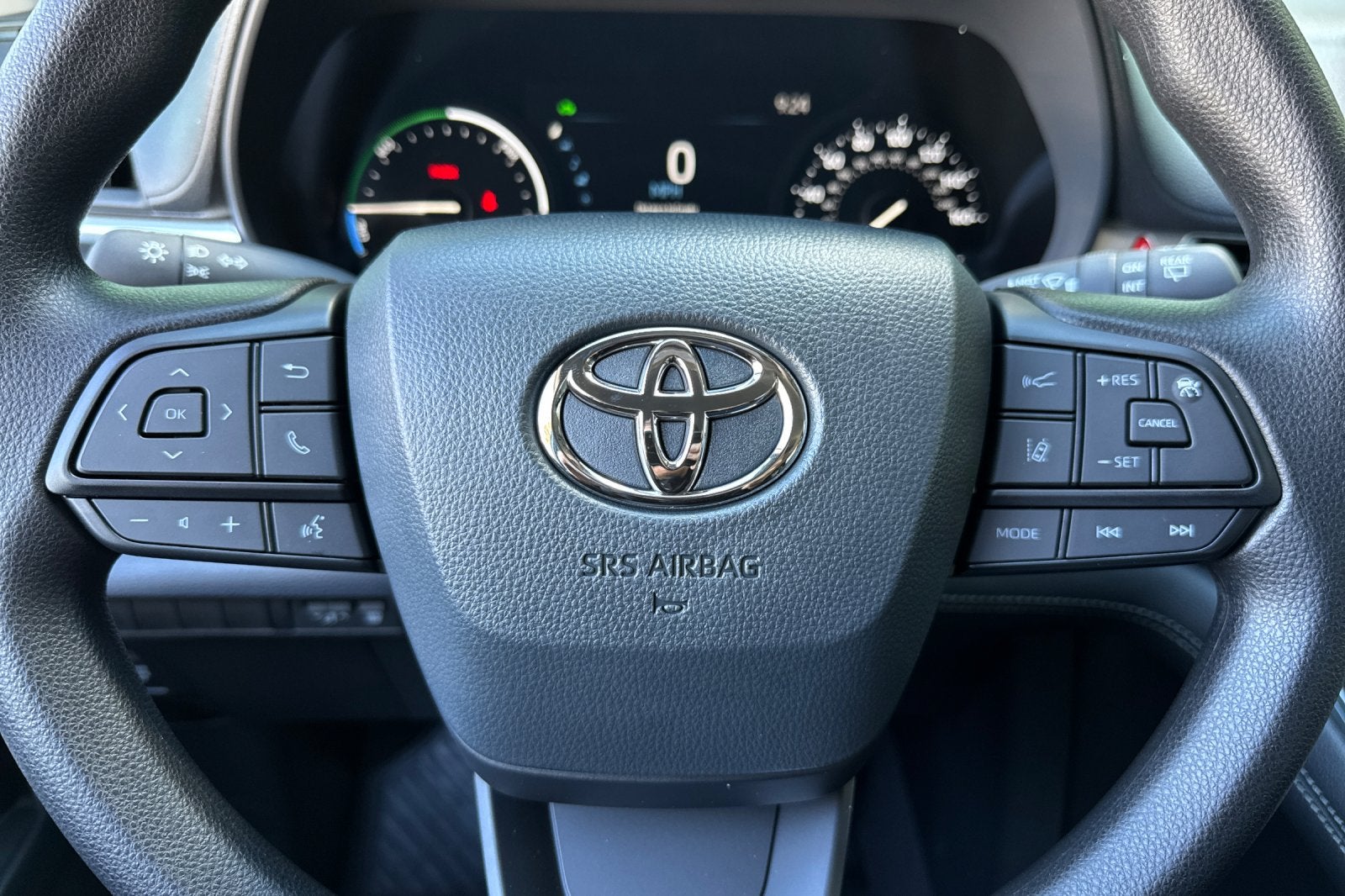 2026 Toyota Sienna LE 8 Passenger
