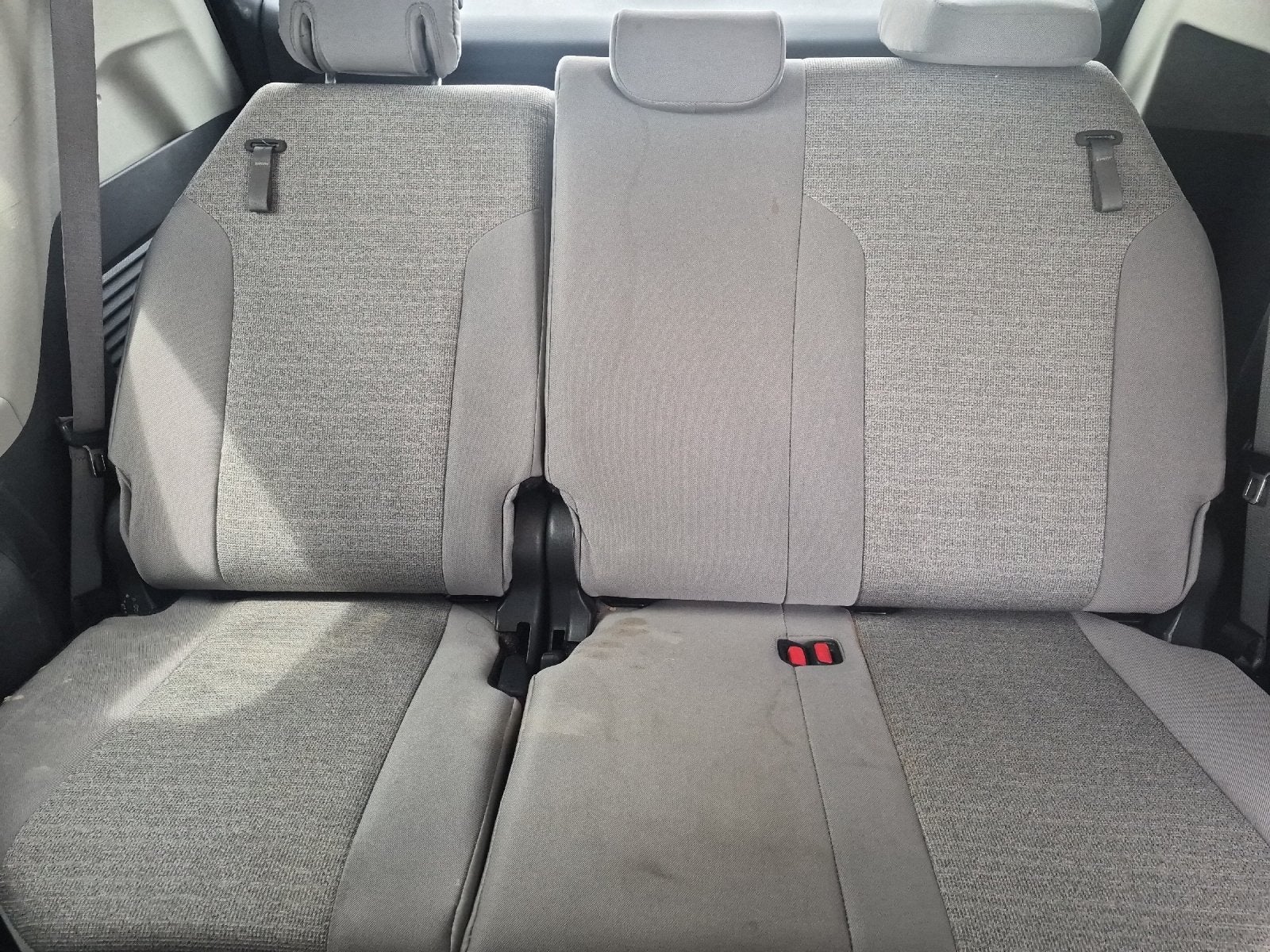 2023 Toyota Sienna LE 8 Passenger