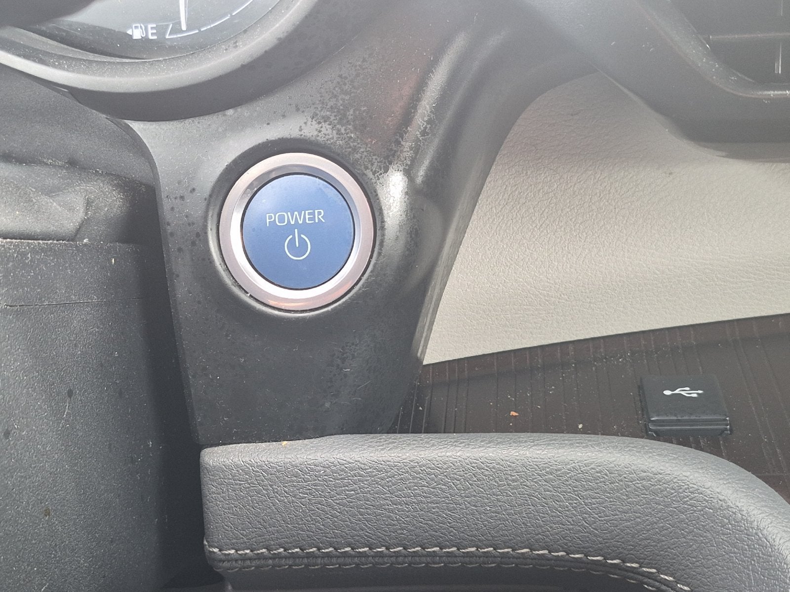2023 Toyota Sienna LE 8 Passenger