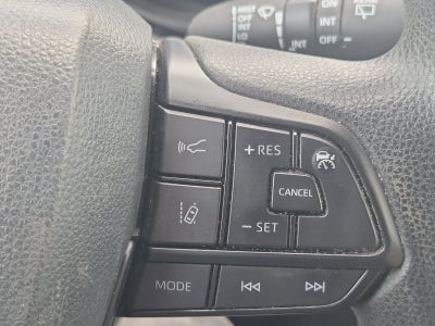 2023 Toyota Sienna LE 8 Passenger