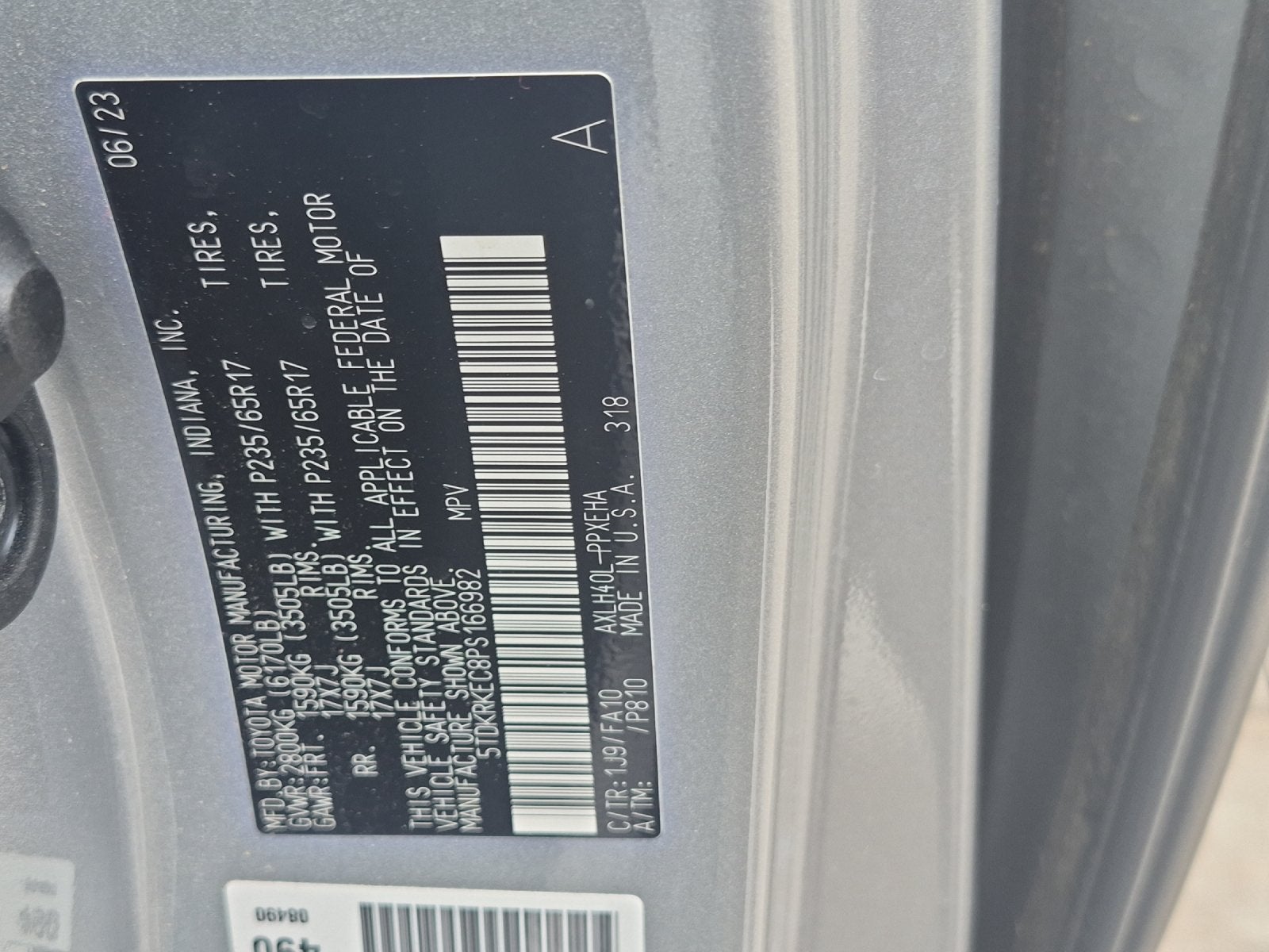 2023 Toyota Sienna LE 8 Passenger