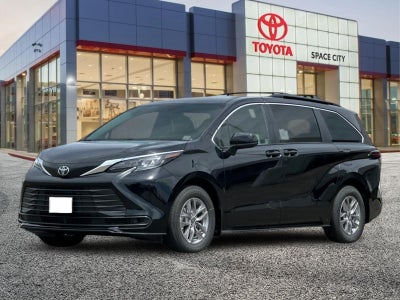 2026 Toyota Sienna LE 8 Passenger