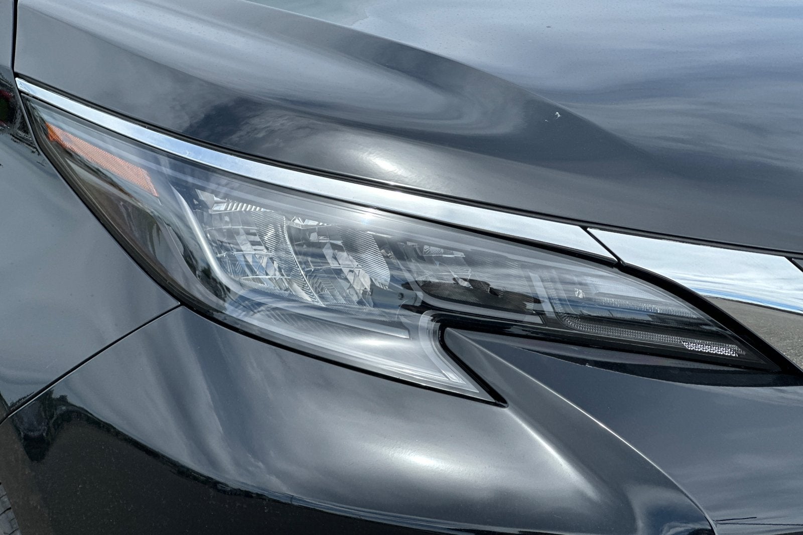 2026 Toyota Sienna LE 8 Passenger