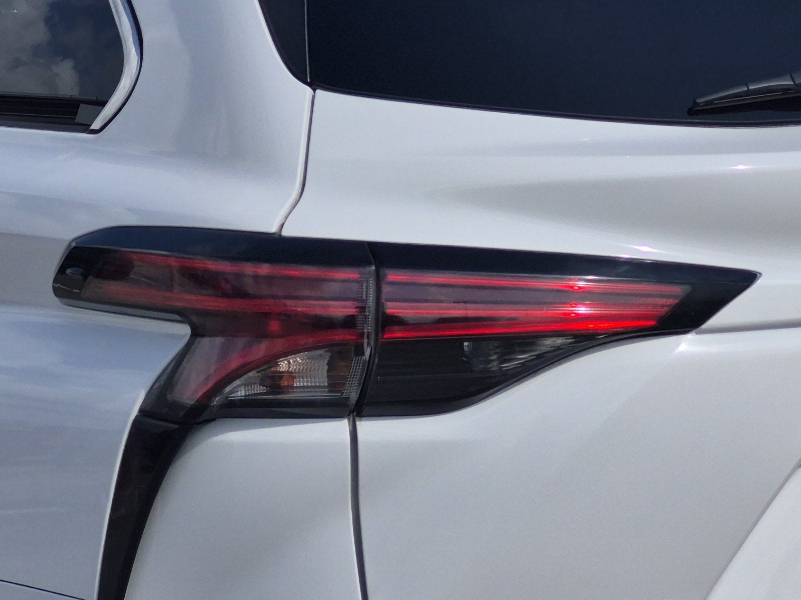 2021 Toyota Sienna LE 8 Passenger