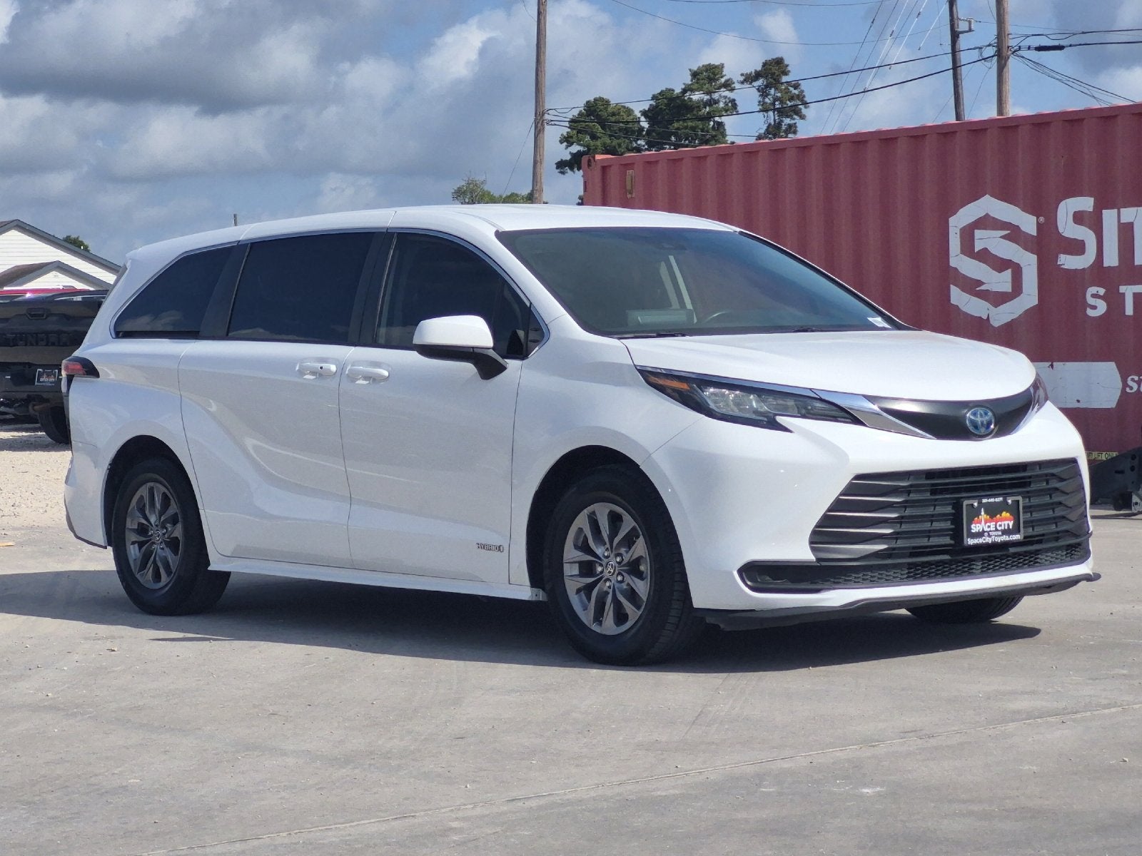 2021 Toyota Sienna LE 8 Passenger