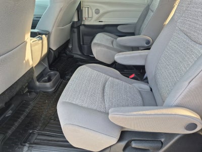 2023 Toyota Sienna LE 8 Passenger