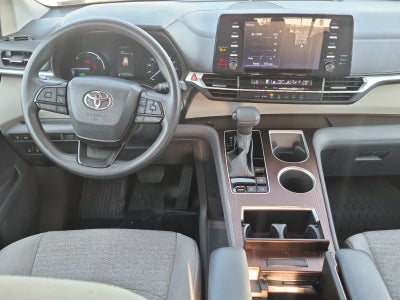 2023 Toyota Sienna LE 8 Passenger