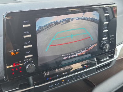 2023 Toyota Sienna LE 8 Passenger