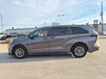 2023 Toyota Sienna LE 8 Passenger