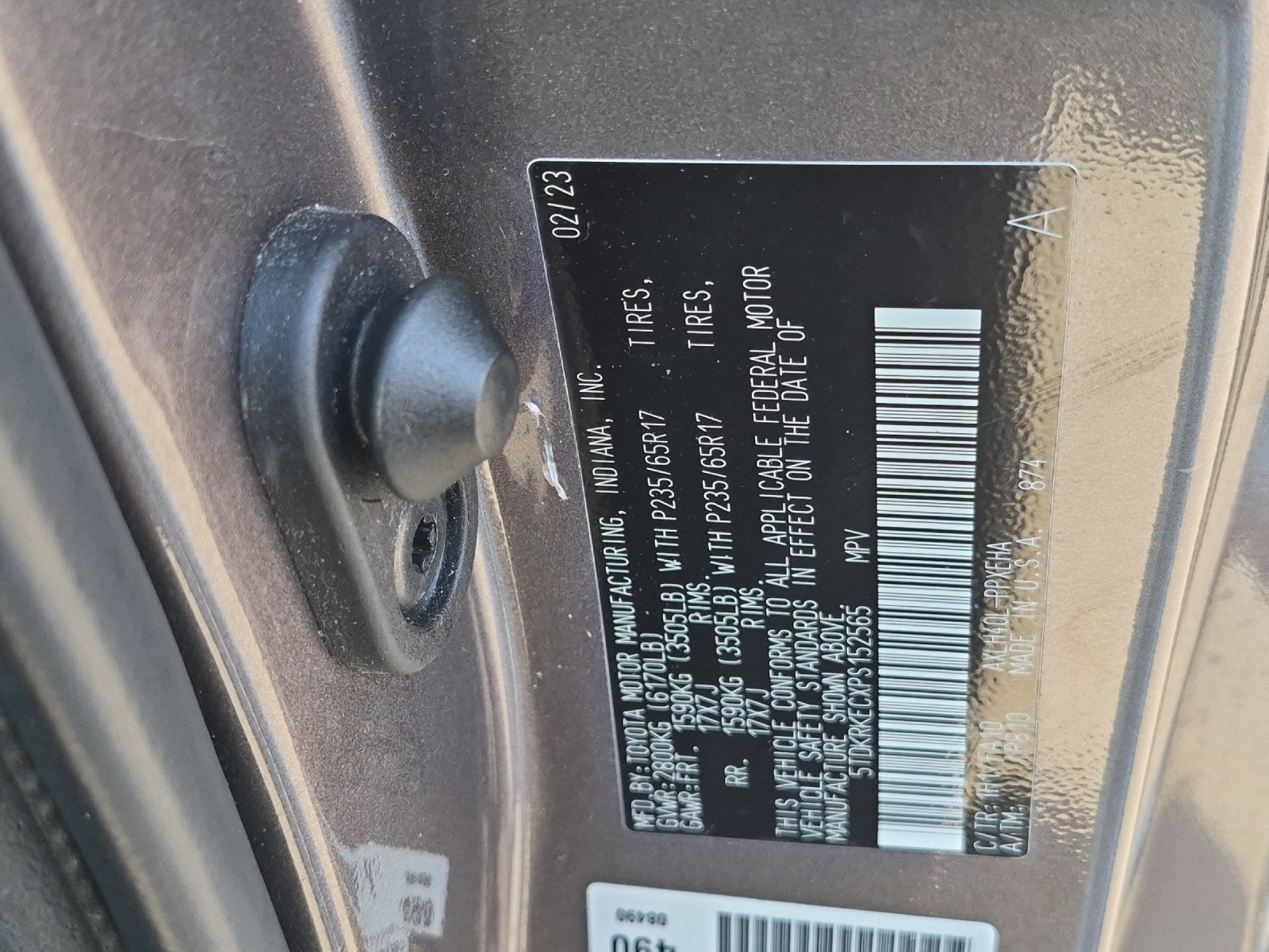 2023 Toyota Sienna LE 8 Passenger