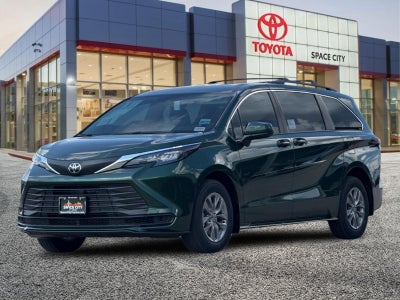 2026 Toyota Sienna LE
