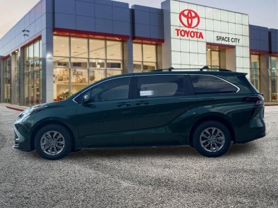2026 Toyota Sienna LE