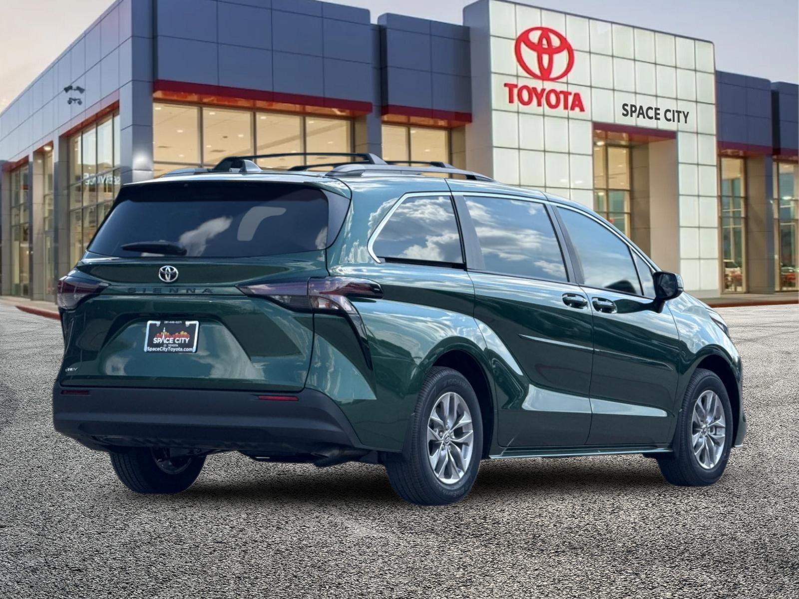 2026 Toyota Sienna LE