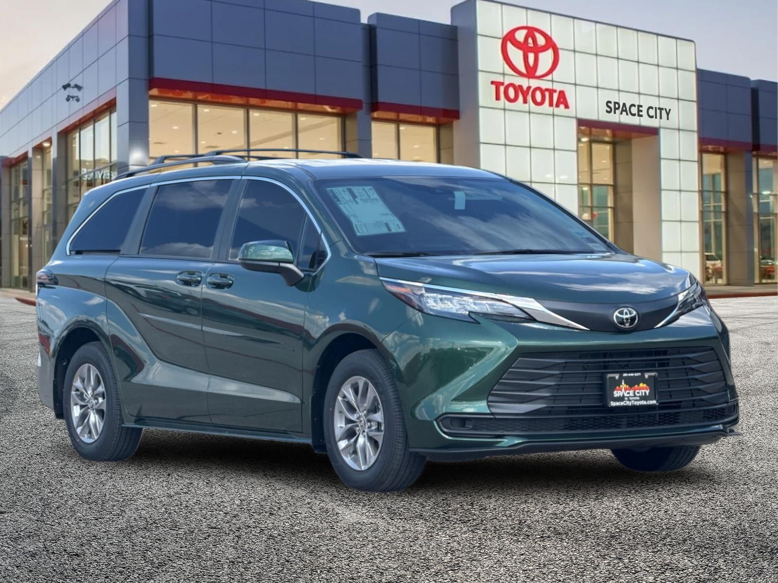 2026 Toyota Sienna LE