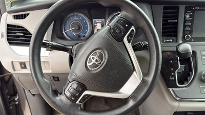 2018 Toyota SIENNA LE 3.5L LE