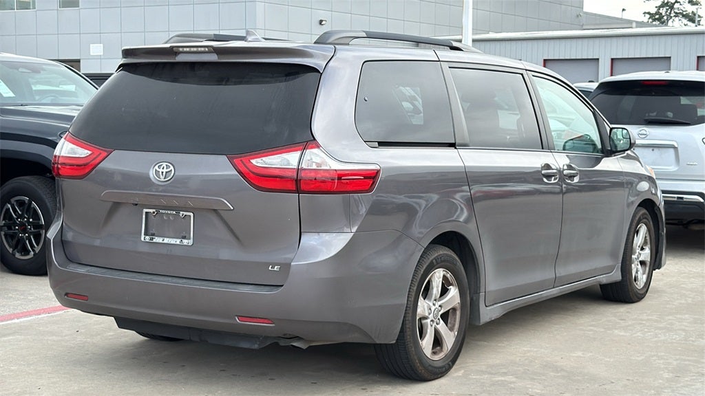 2018 Toyota SIENNA LE 3.5L LE