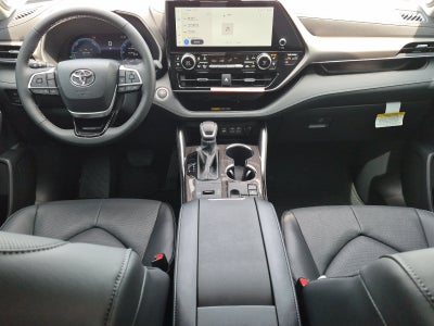 2026 Toyota Highlander Hybrid Limited