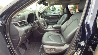 2026 Toyota Highlander Hybrid Limited