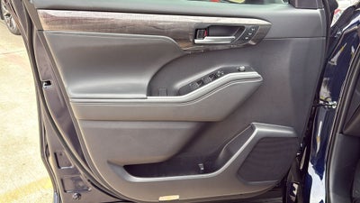 2026 Toyota Highlander Hybrid Limited