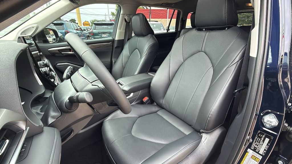 2026 Toyota Highlander Hybrid Limited