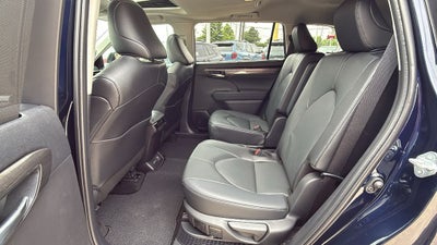 2026 Toyota Highlander Hybrid Limited