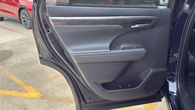 2026 Toyota Highlander Hybrid Limited