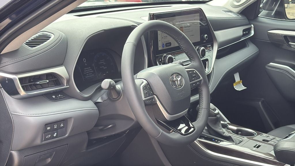 2026 Toyota Highlander Hybrid Limited
