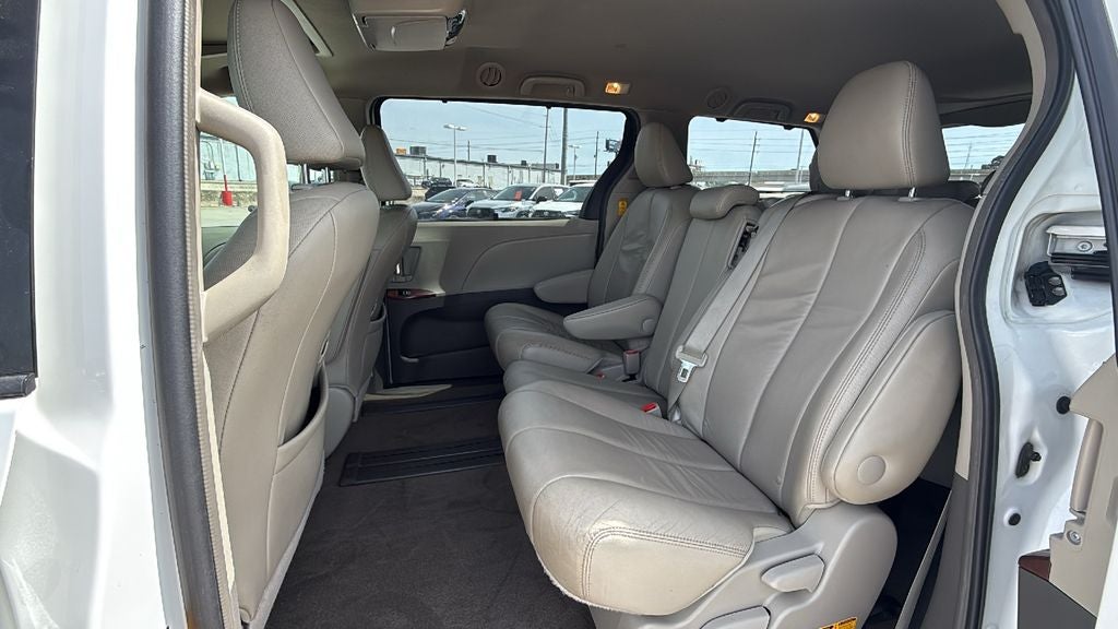 2014 Toyota SIENNA XLE 3.5L XLE