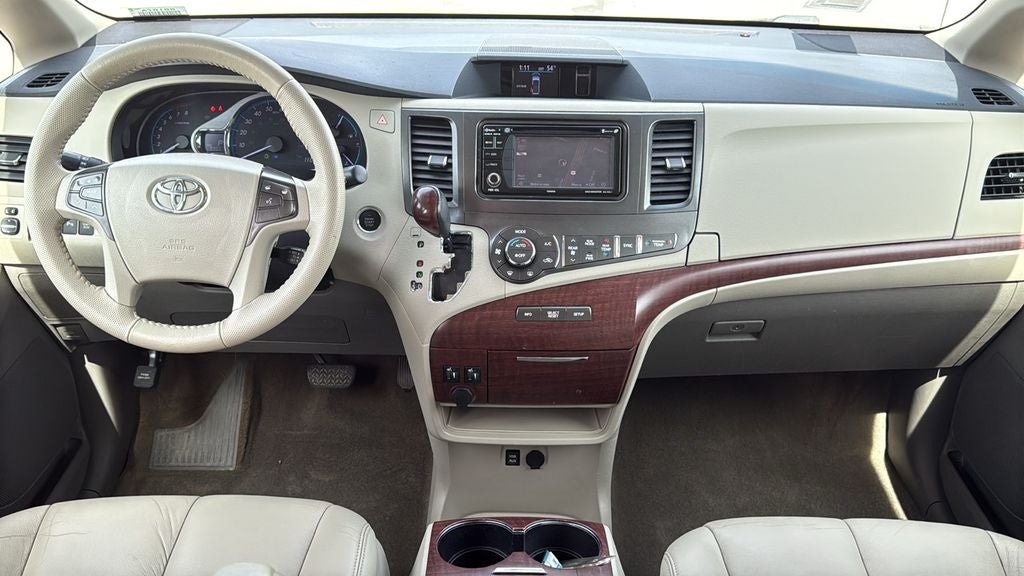 2014 Toyota SIENNA XLE 3.5L XLE