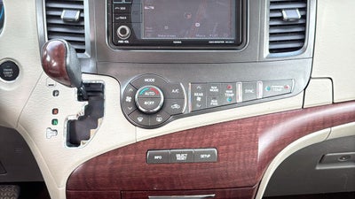 2014 Toyota SIENNA XLE 3.5L XLE
