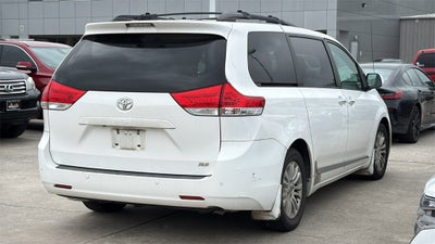 2014 Toyota SIENNA XLE 3.5L XLE