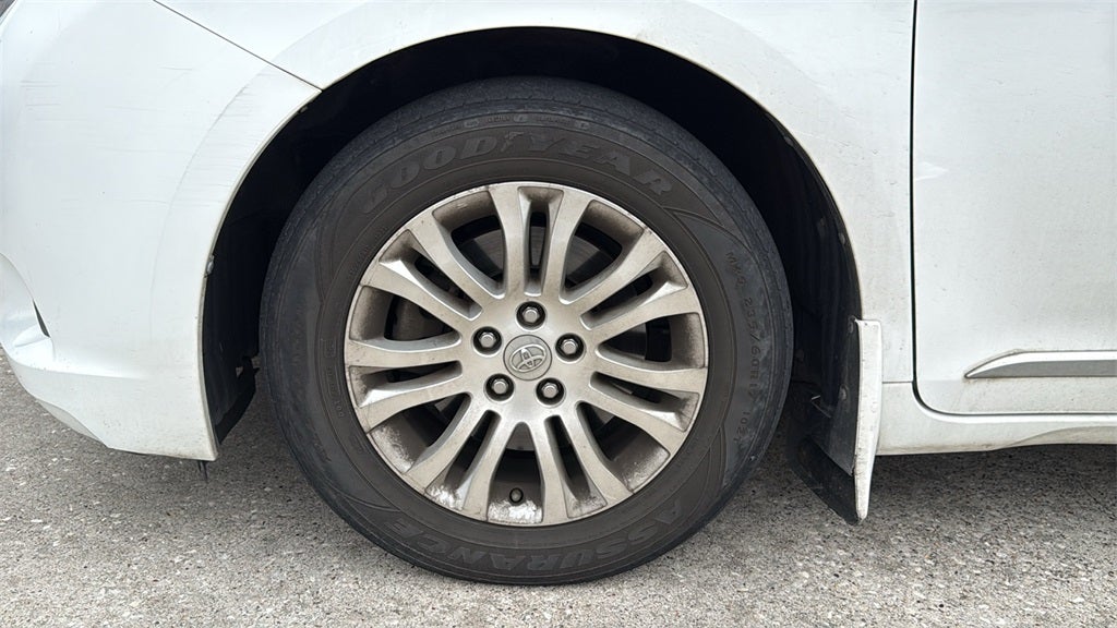 2014 Toyota SIENNA XLE 3.5L XLE